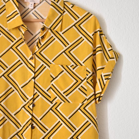 Como Vintage Printed Short Sleeve Button Front Tunic - Picture 7 of 10